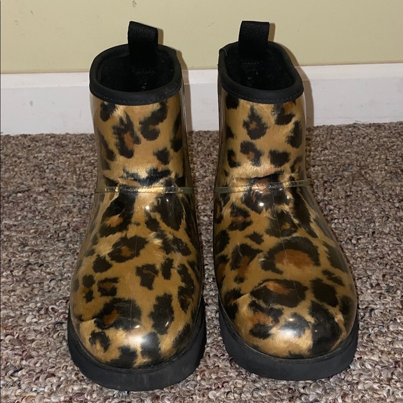Womens UGG Classic Clear Mini Panther Butterscotch Waterproof Boots - Picture 1 of 7